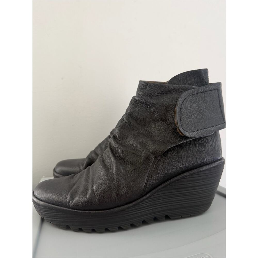 Fly London Womens Yegi‎ Boot Size 42 Black Leather Wedge Heel Platform